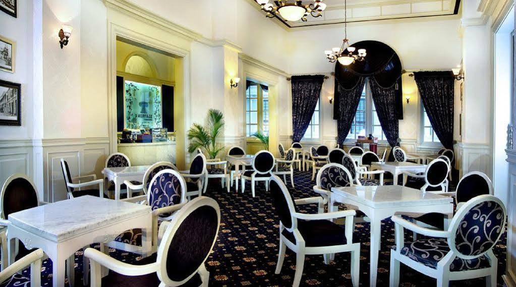 Grand Aston City Hall Medan Luaran gambar